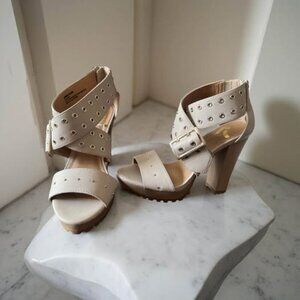 TAN SHOES